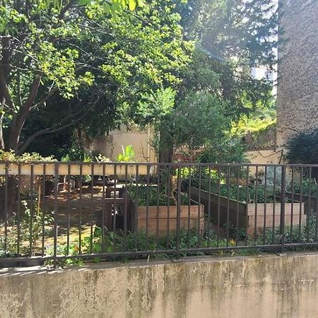 Studio Au Coeur Historique De Montpellier, 2 Personnes Et Wifi Eksteriør bilde